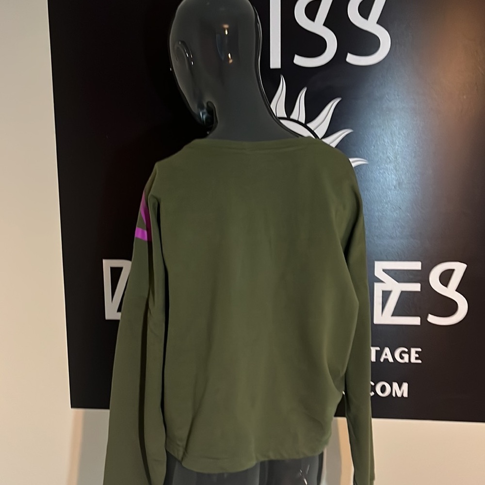Umbro crop jumper size 12 - Picture 5 of 6